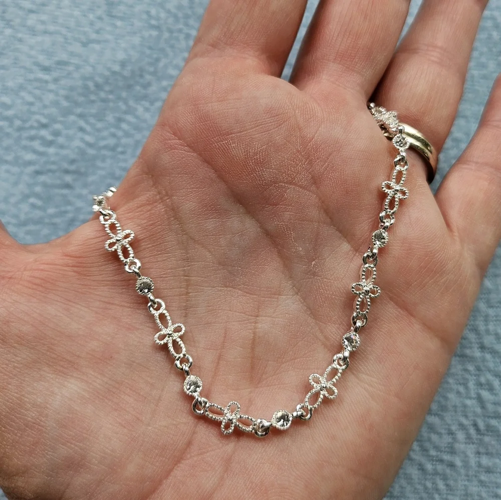 Avon Set Of Three Shimmering Anklets Set, Silvertone, Rhinestones, NIB - Picture 4 of 13